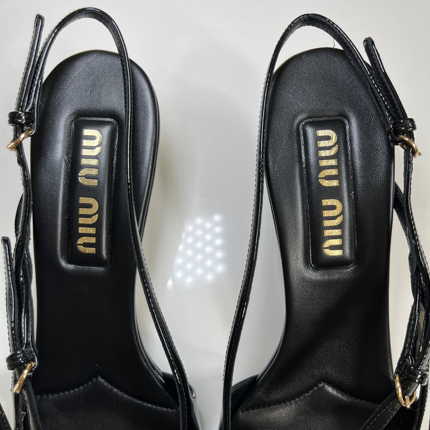 Miu Miu Heel Sandal in Vernice Nero