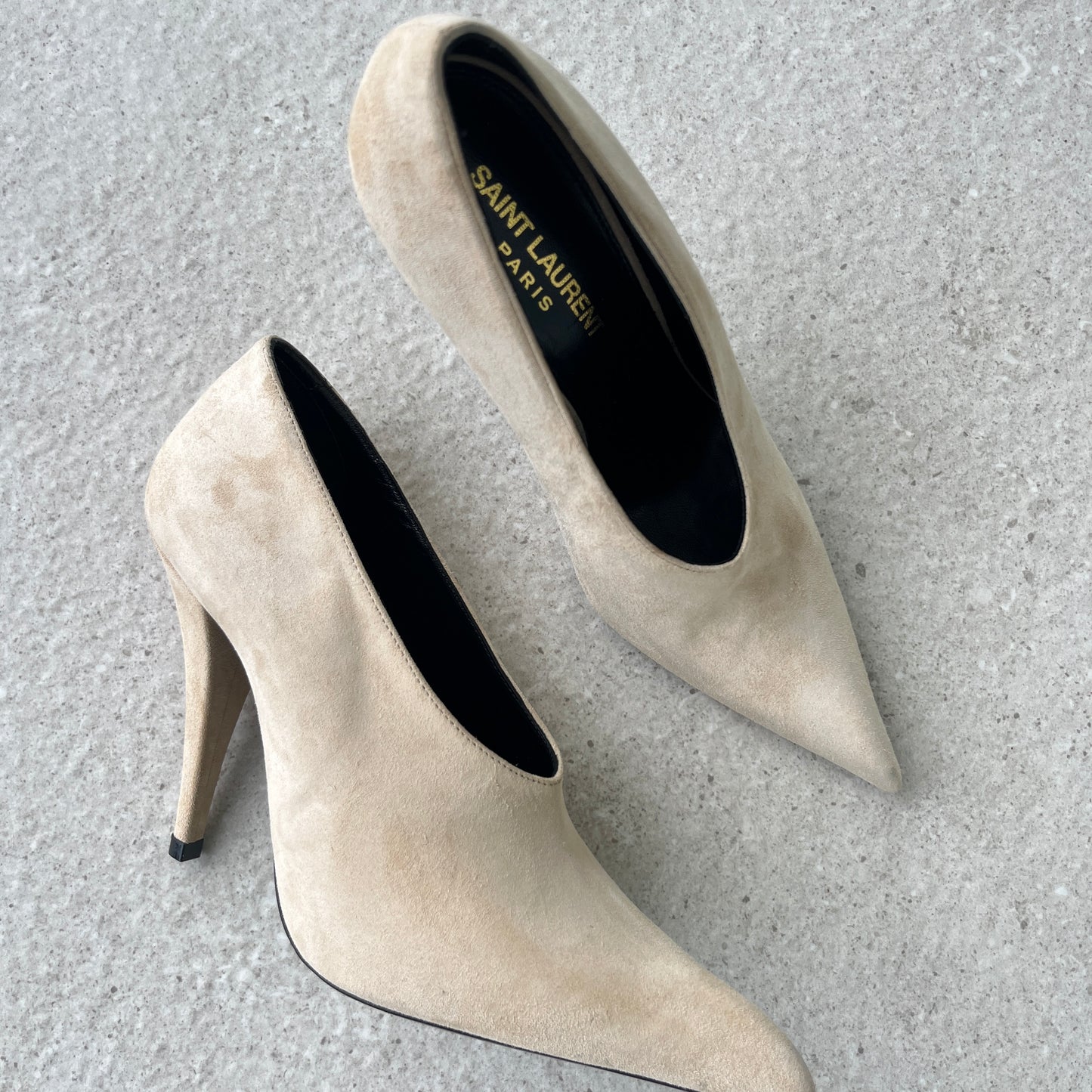 Saint Laurent Nico Pump in Cream