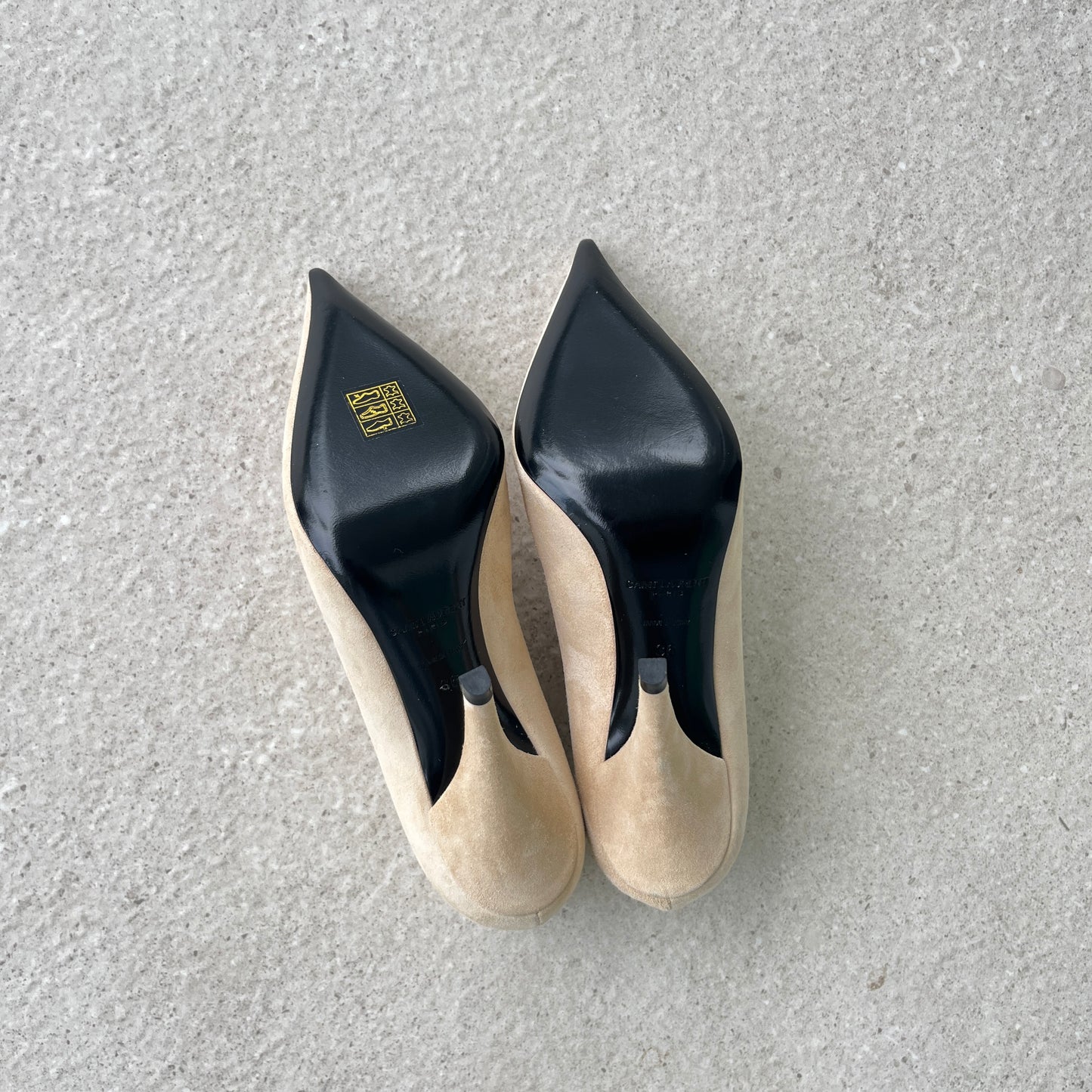 Saint Laurent Nico Pump in Cream
