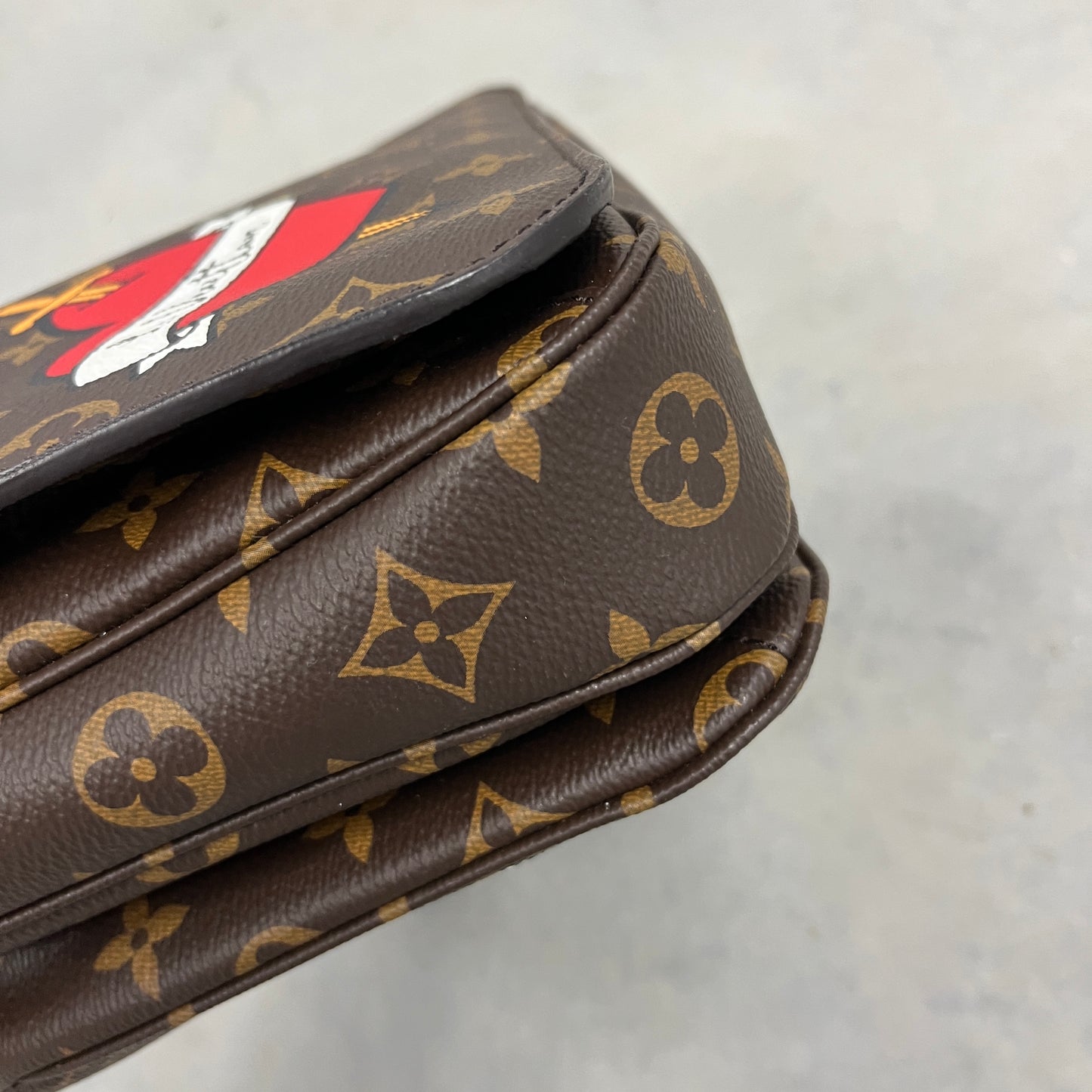 Louis Vuitton Monogram Patches Pochette Metis