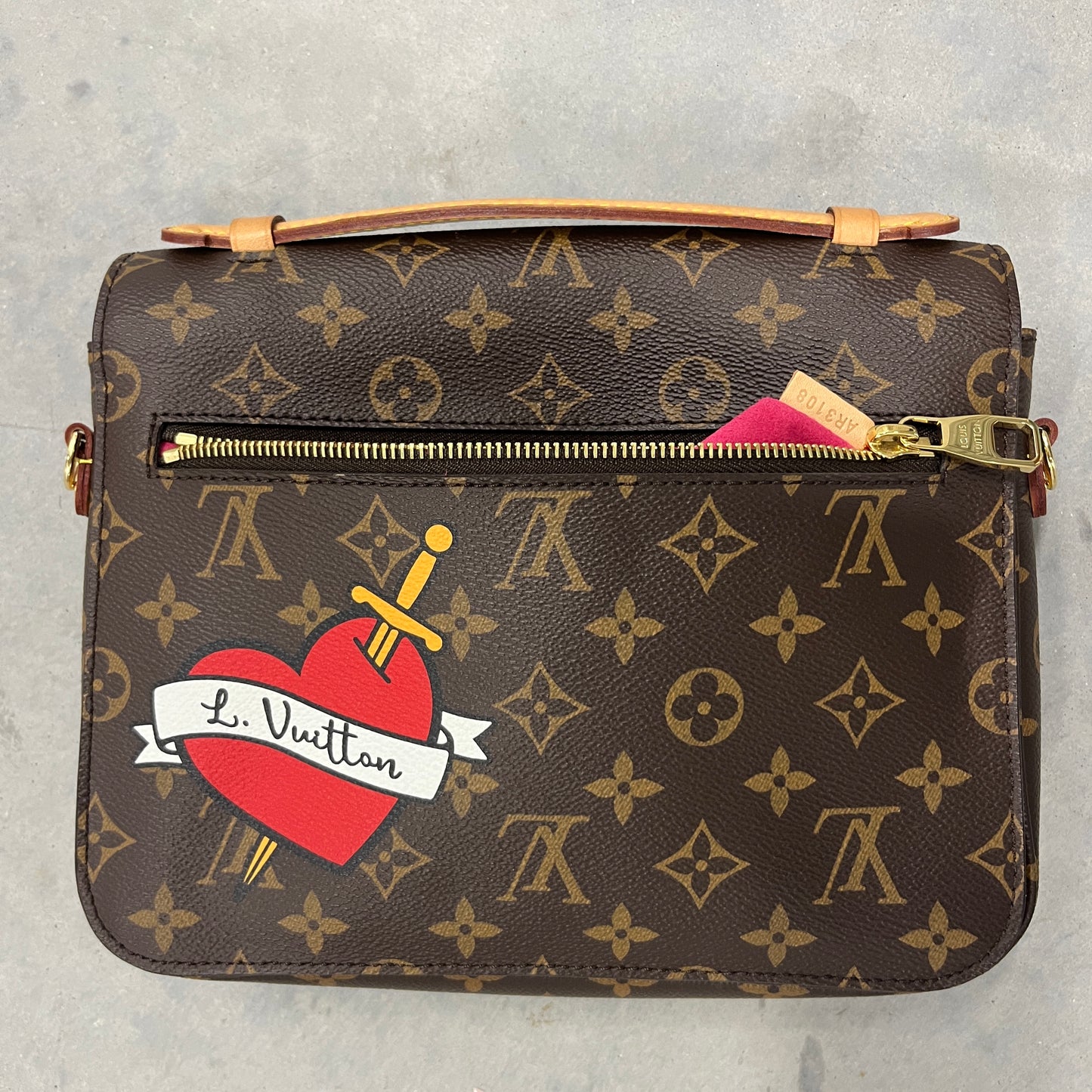Louis Vuitton Monogram Patches Pochette Metis