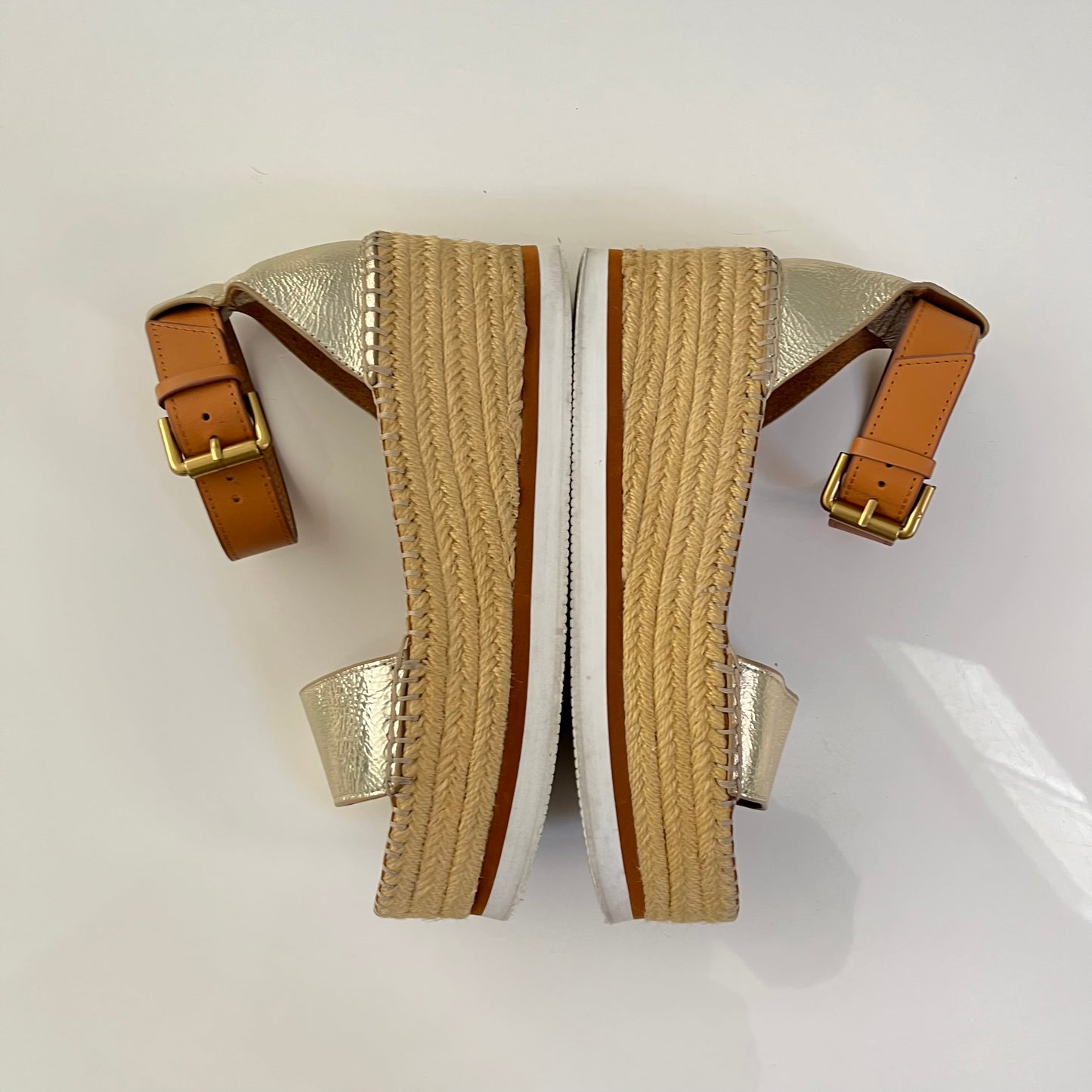 See By Chloe Glyn Sandal in Light Gold 38