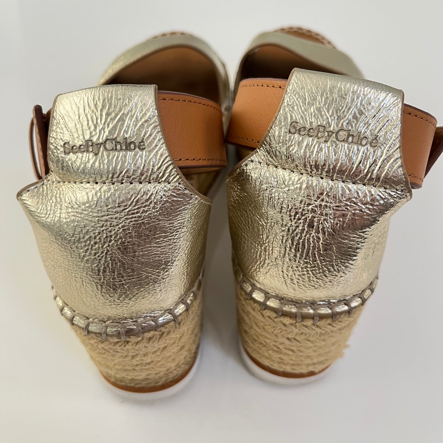 See By Chloe Glyn Sandal in Light Gold 38
