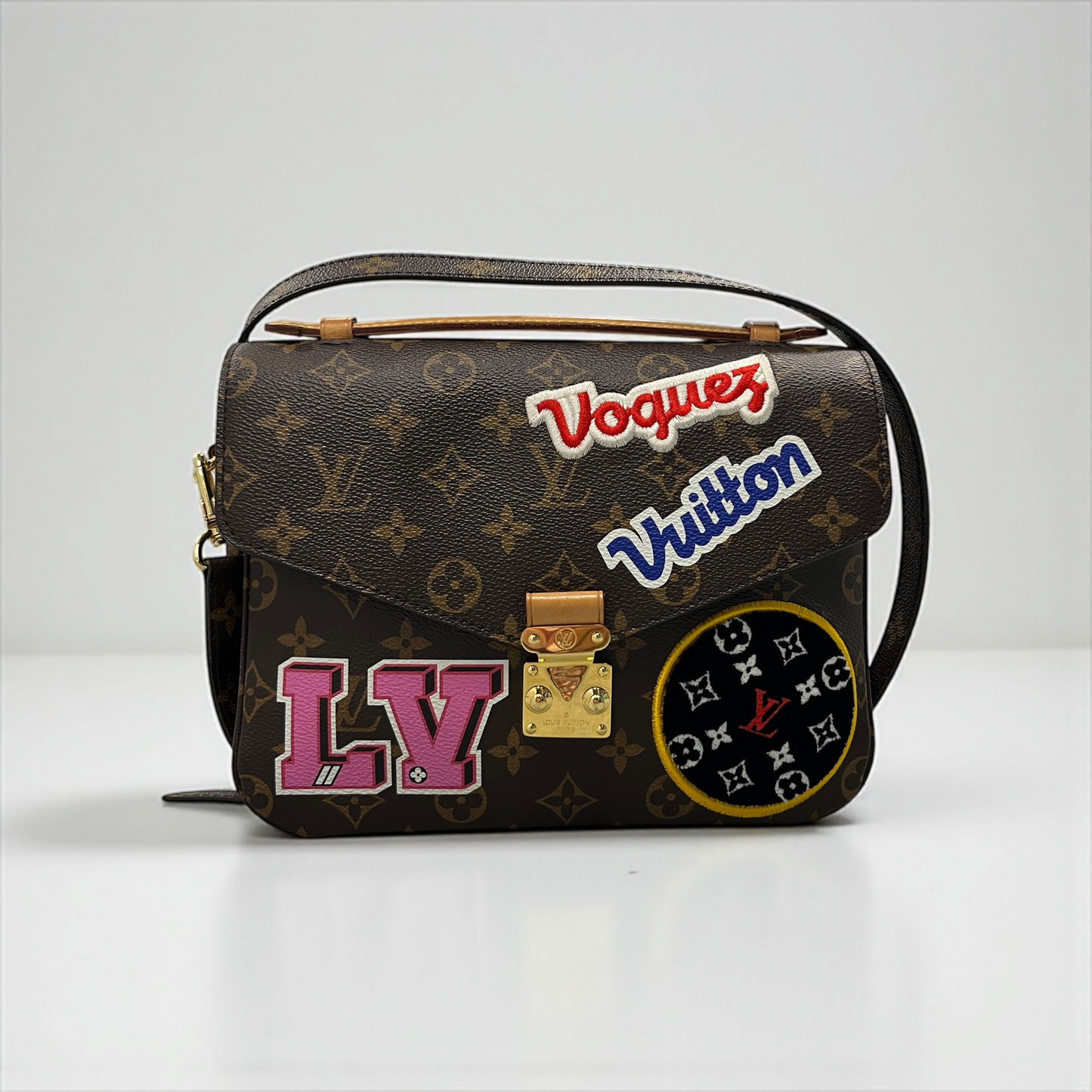 Louis Vuitton Monogram Patches Pochette Metis