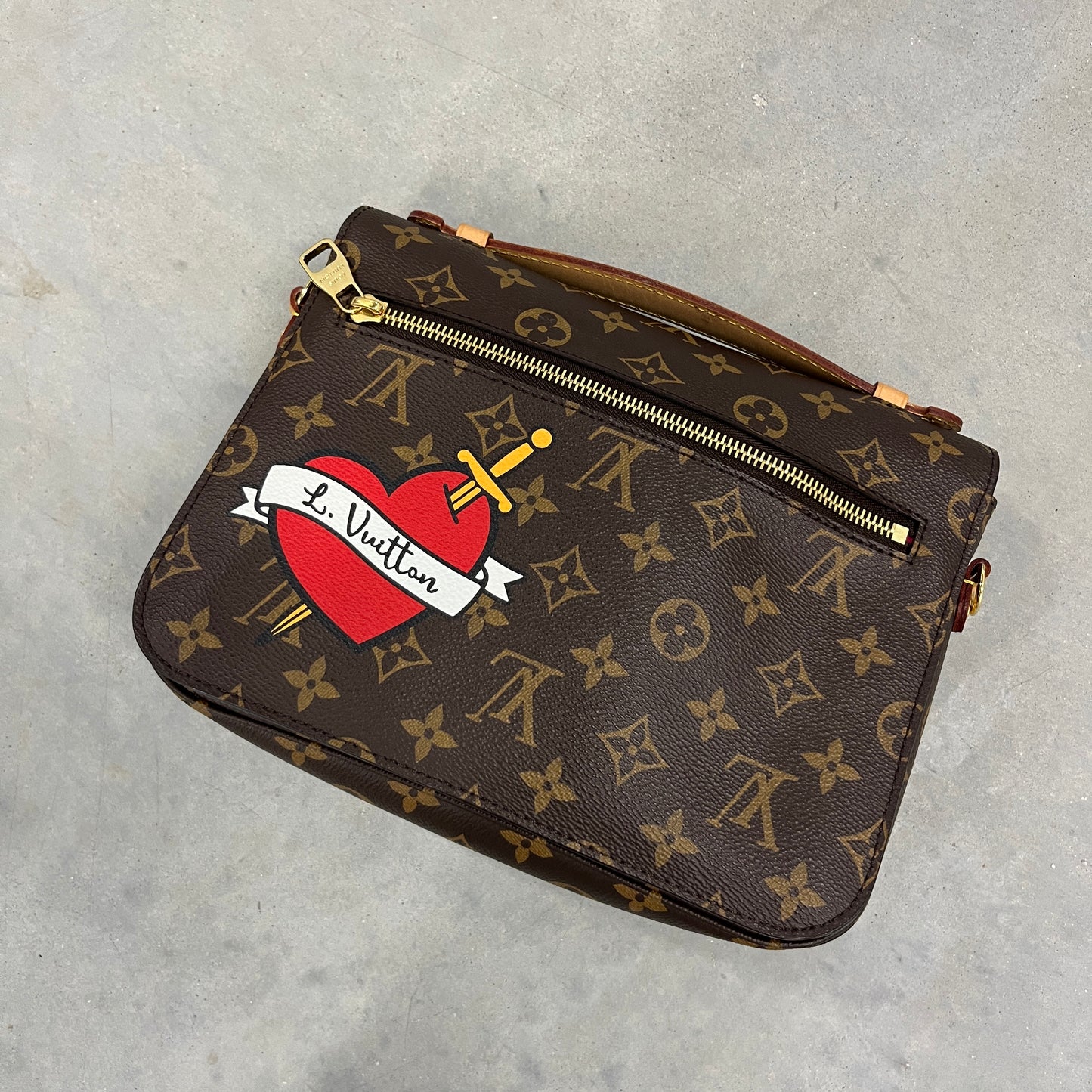 Louis Vuitton Monogram Patches Pochette Metis