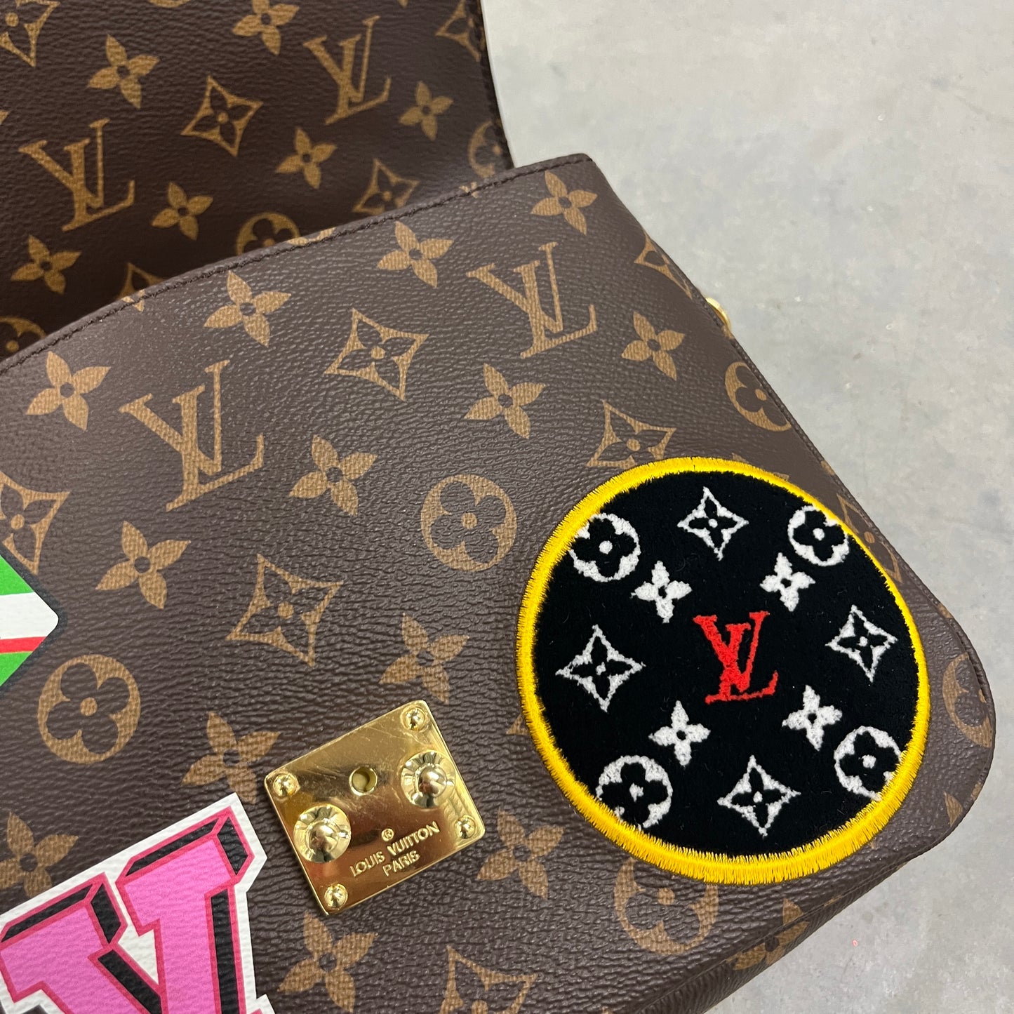 Louis Vuitton Monogram Patches Pochette Metis