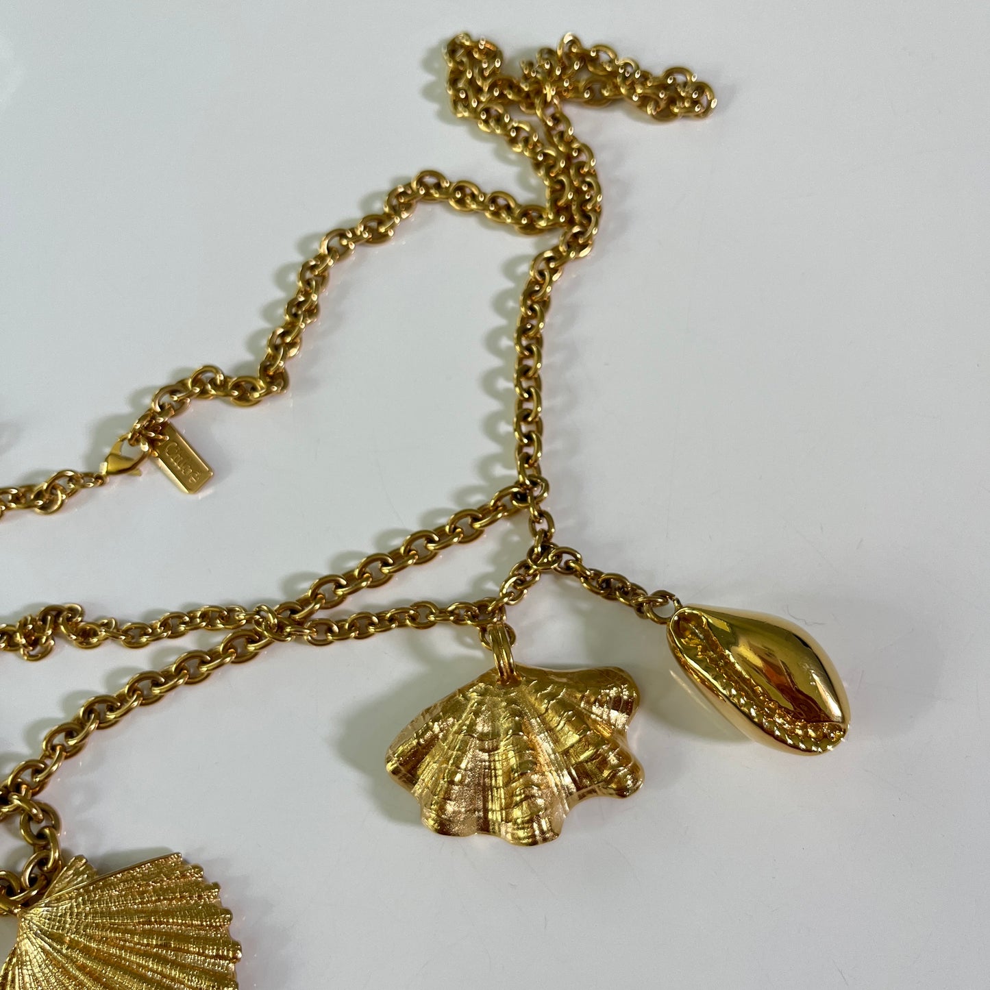 Chloe Shells Belt in Vintage Gold