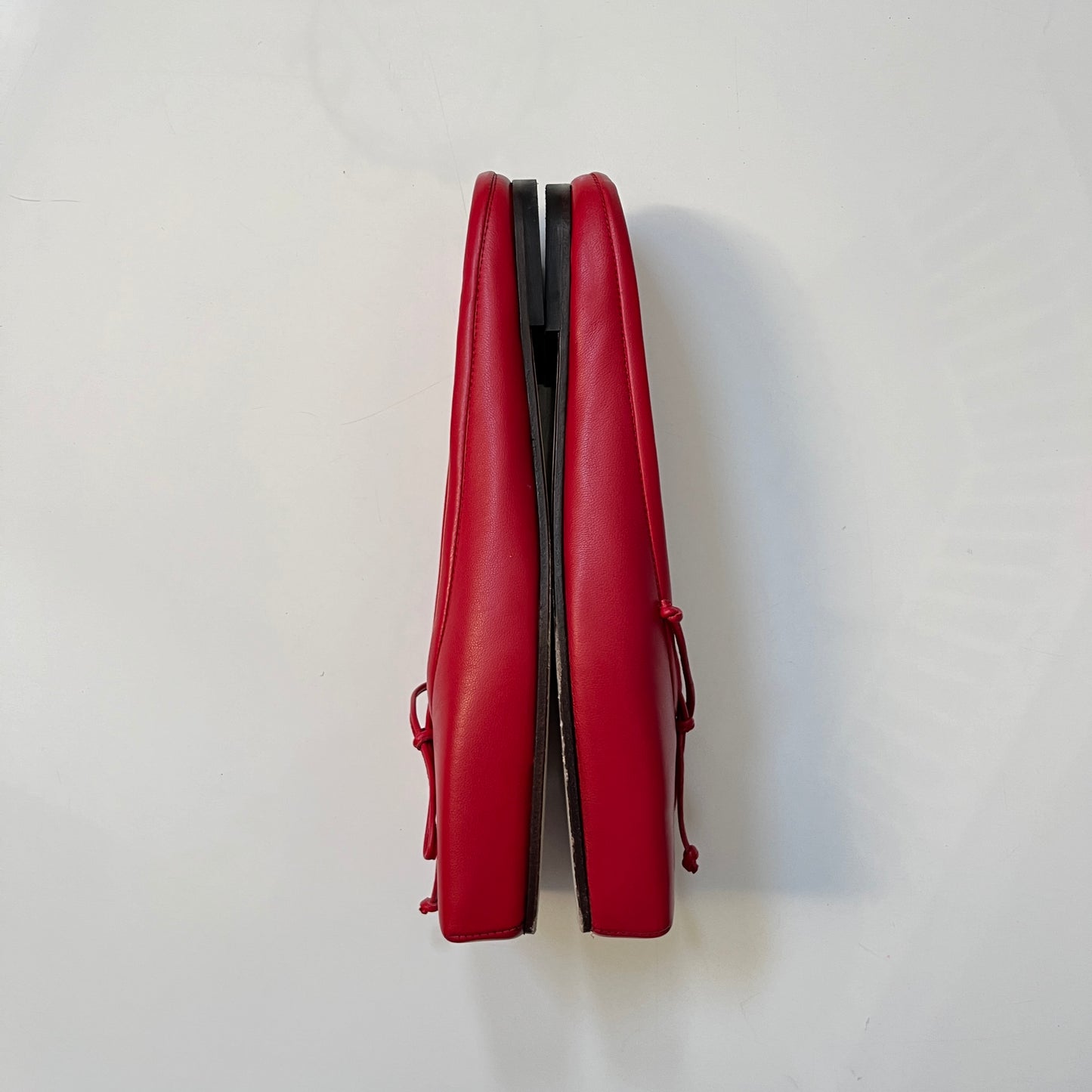 JACQUEMUS Les Mules Plates Ballet in Red
