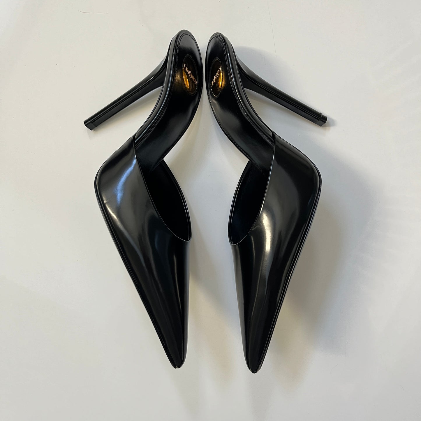 Saint Laurent Tabou Mule Pump in Nero