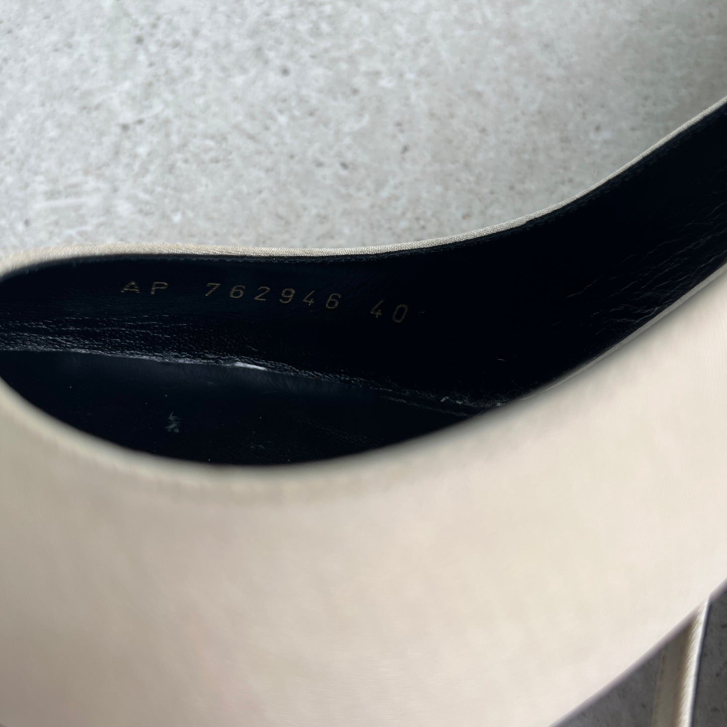 Saint Laurent Zoe Slingback Pump in Pale Sand