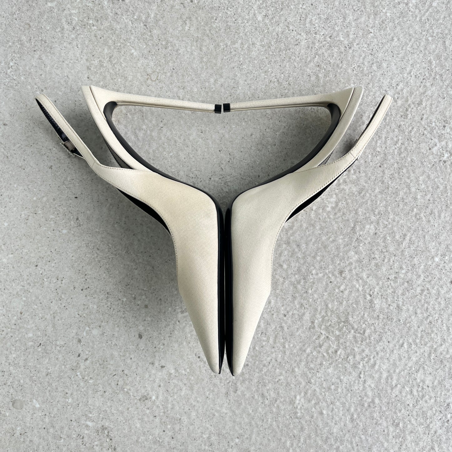 Saint Laurent Zoe Slingback Pump in Pale Sand